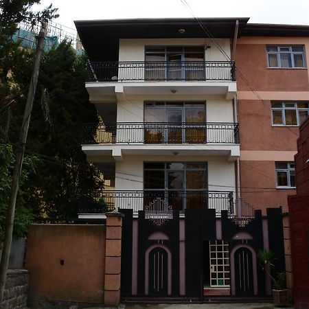 The Hive Guest House Addis Ababa Exterior photo